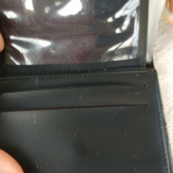 🔥🔥Evian Collection Leather Tri Fold Wallet - Picture 7 of 8